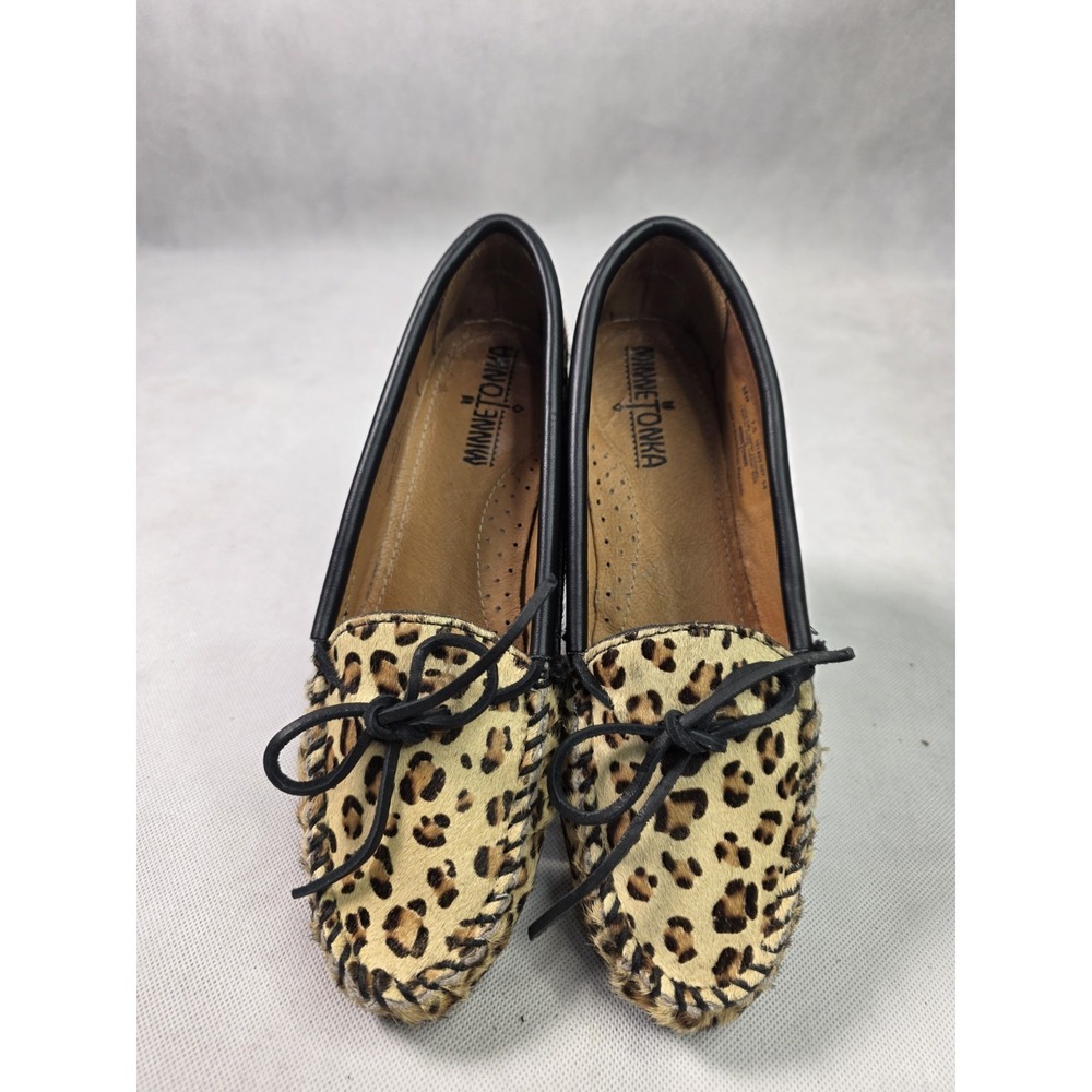 Minnetonka Women's Casual Loafers Sz  7.5 M Leopard Print Leather Comfort Party